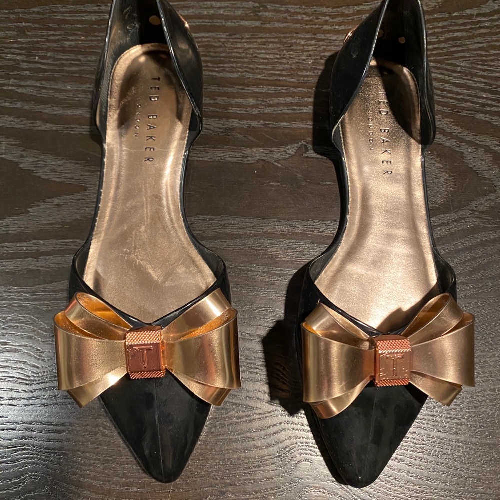 Women’s Flats